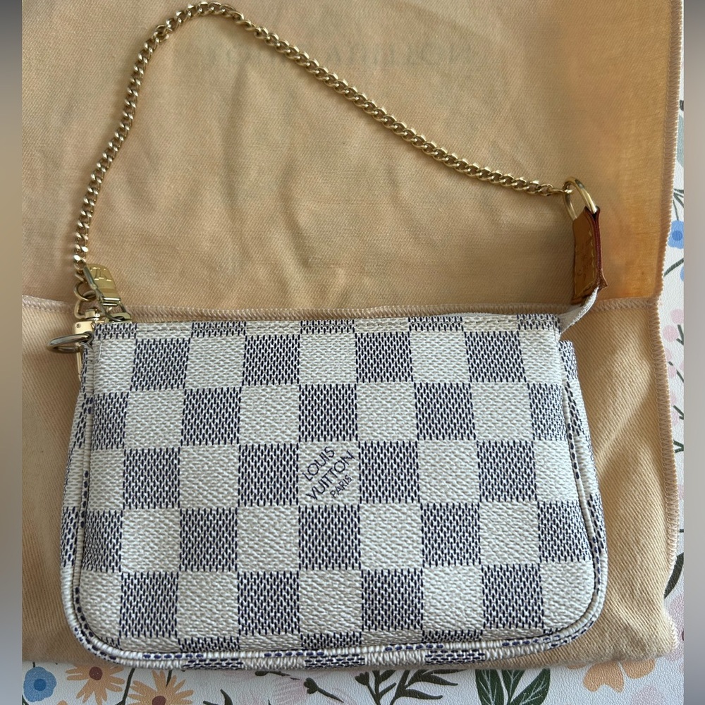 Louis Vuitton Mini Pochette Accessoires (Damier Azur)